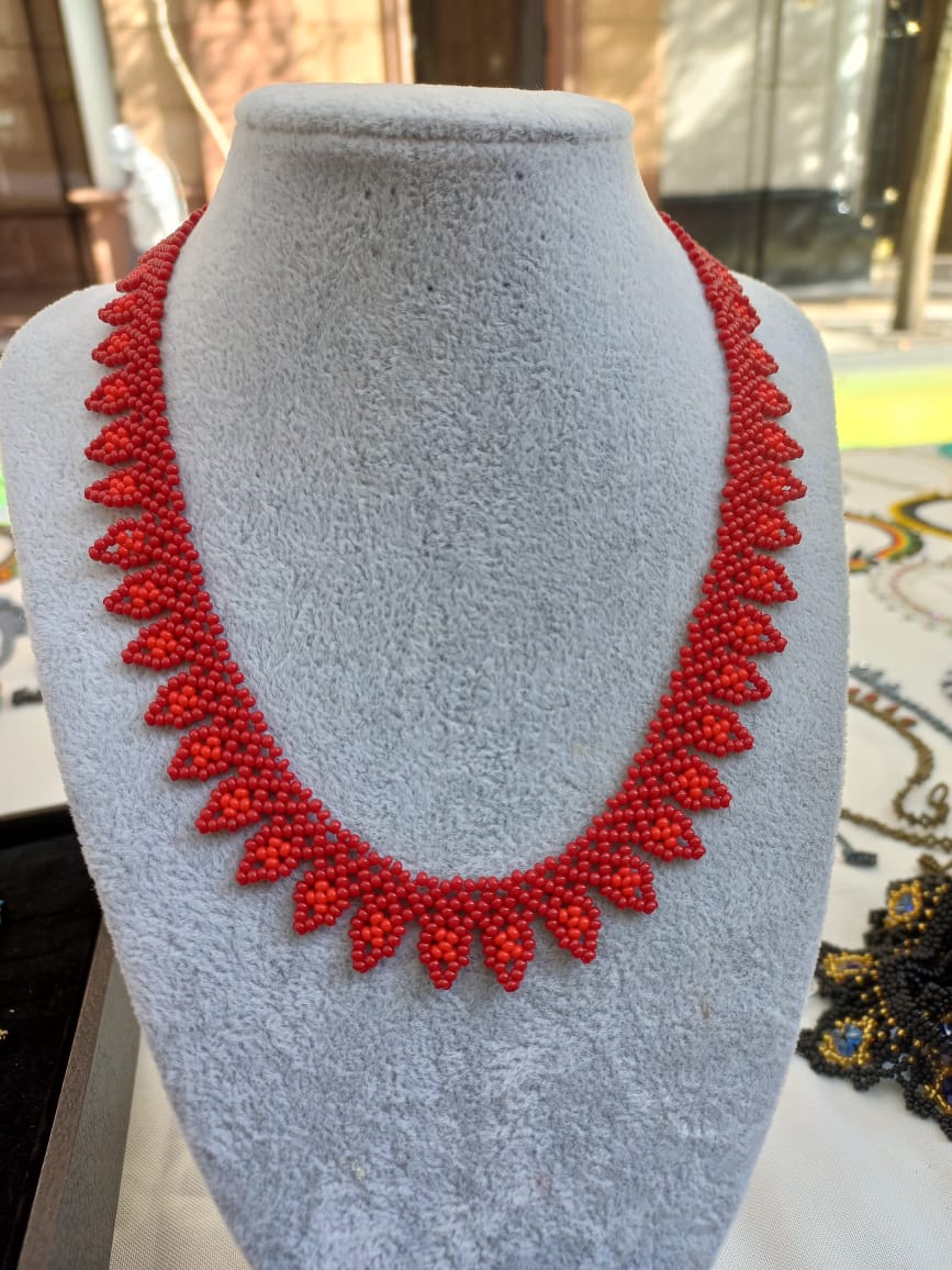 Collares de mostacilla